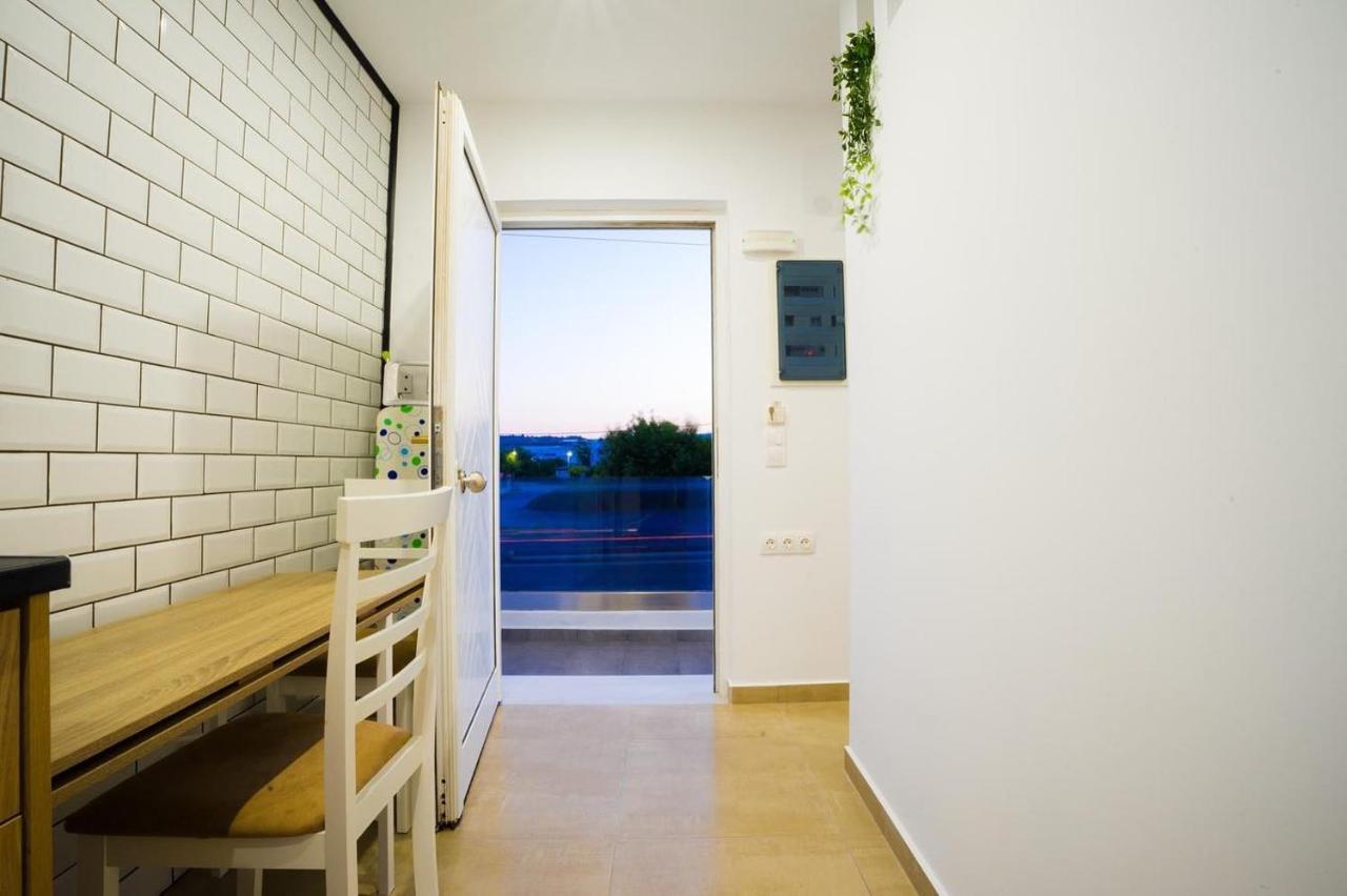 Mousikorama Apartments ฟาลิรากี ภายนอก รูปภาพ